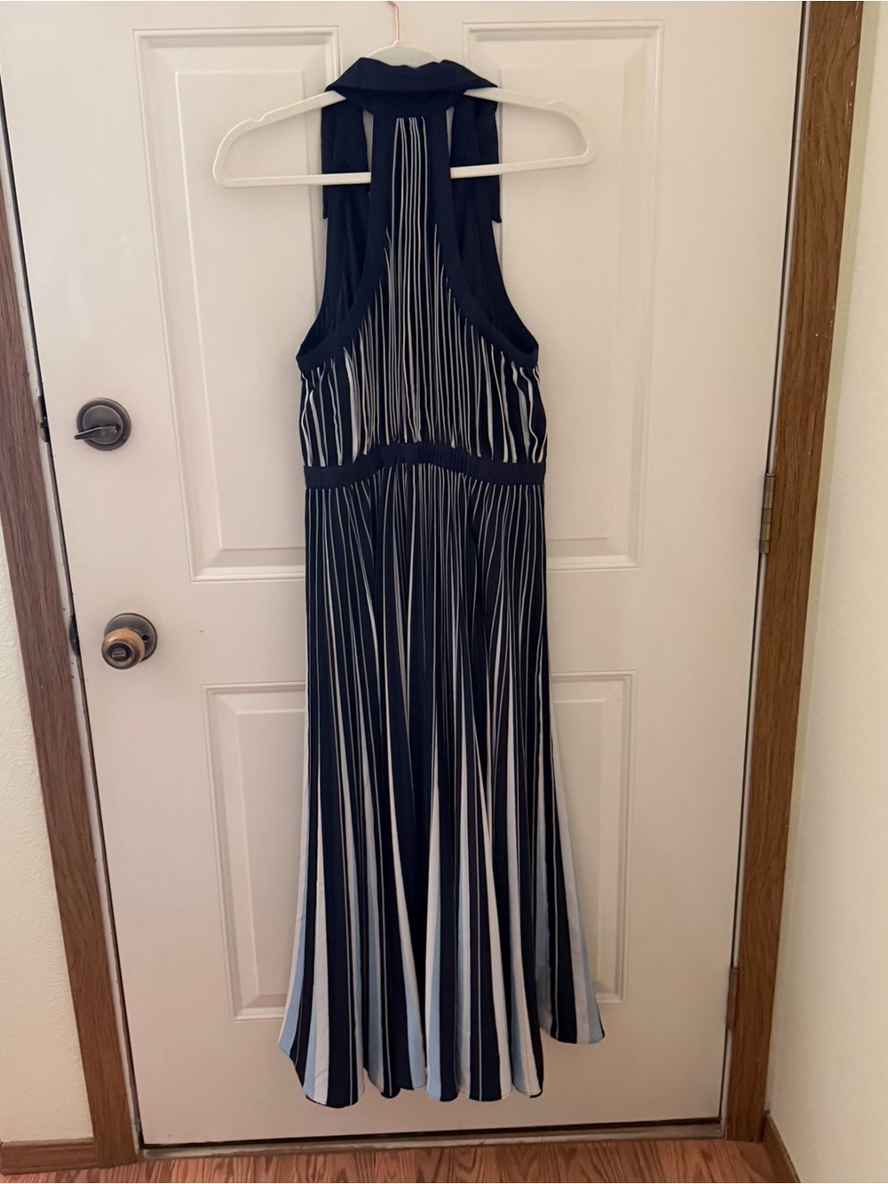 Anthropologie Blue Halter Pleated Midi
Dress Size Medium - Picture 8 of 9
